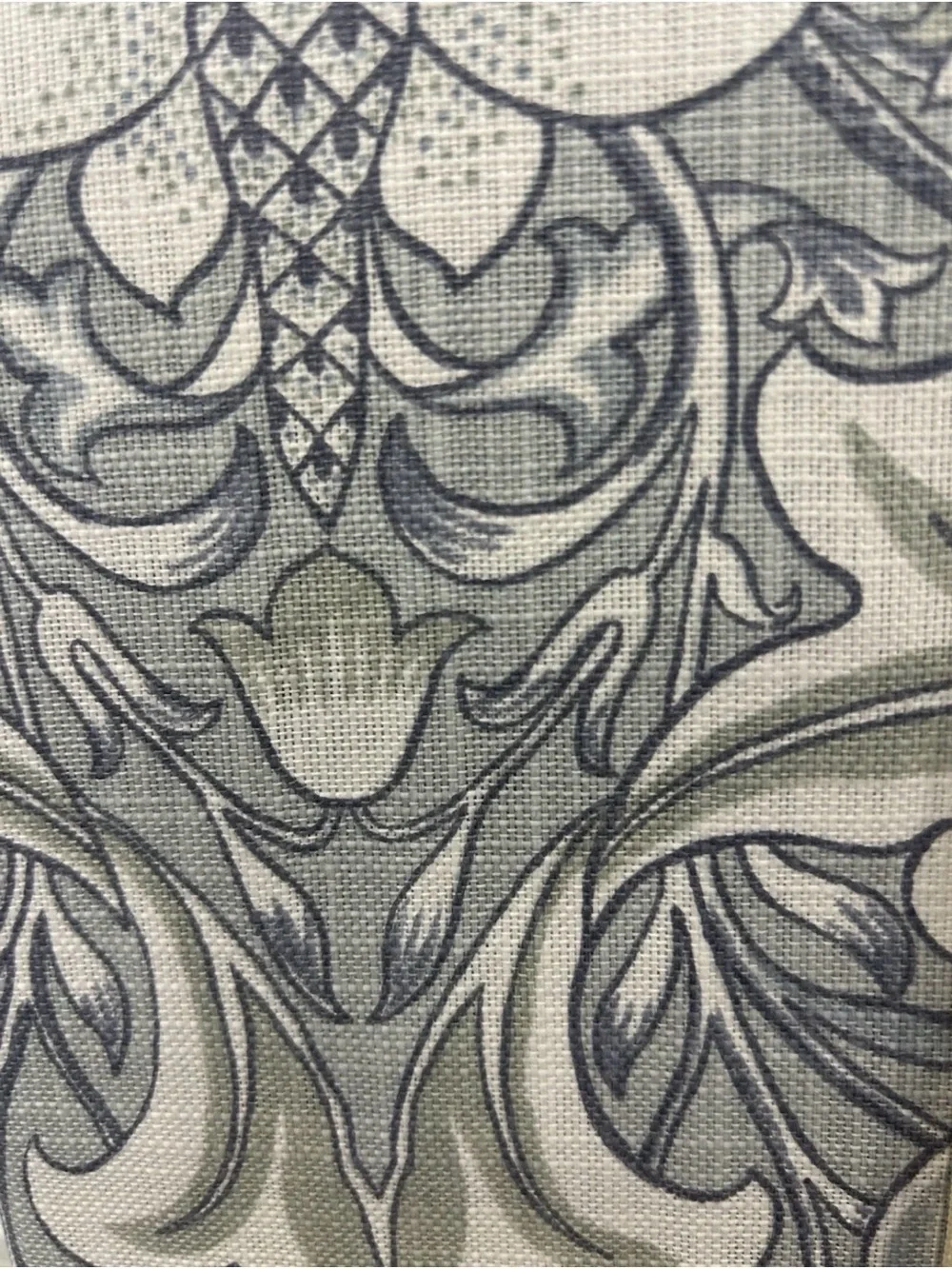 MORRIS & Co Severne Blue Floral Scroll 60 x 102